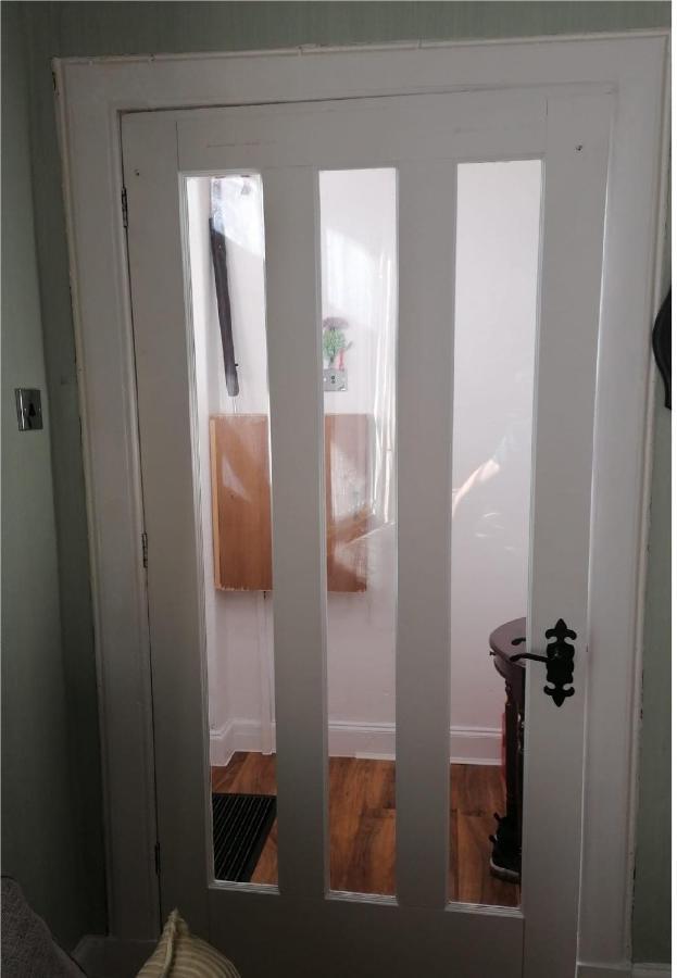 布罗克斯本1 Bed In The Outskirts Of Edinburgh, Free Wifi & Street Parking, Self-Catering公寓 外观 照片