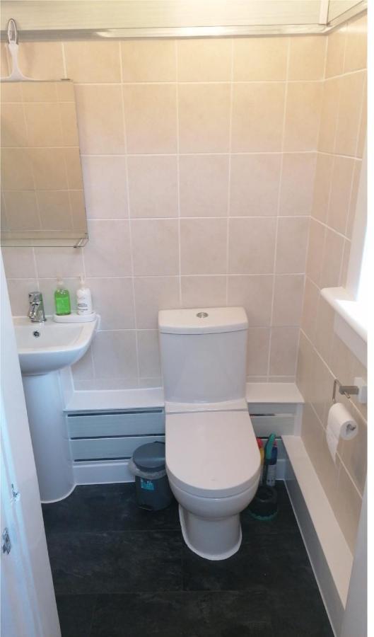 布罗克斯本1 Bed In The Outskirts Of Edinburgh, Free Wifi & Street Parking, Self-Catering公寓 外观 照片
